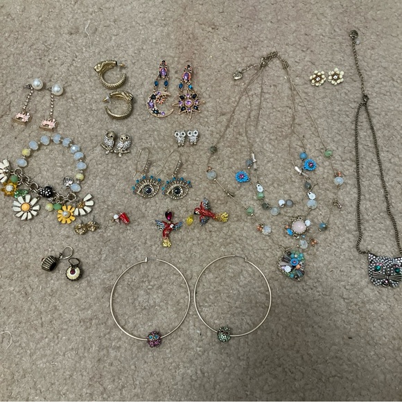 Betsey Johnson and Lauren Conrad Earrings and Necklaces Lot - Picture 1 of 16